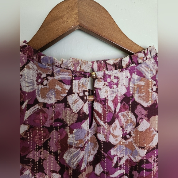 Emily Wonder Women's Floral Blouse - Picture 5 of 9